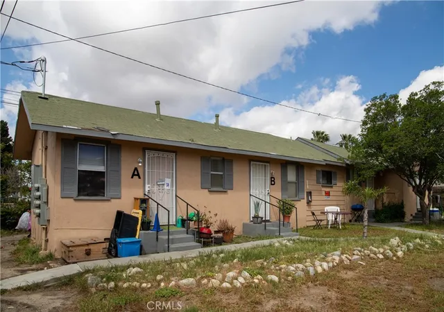 Photo 3 of Multi family home for sale at 333 N Murray, Banning, CA 92220 | MLS# AR26178170 | Listing updated on 2026-09-29