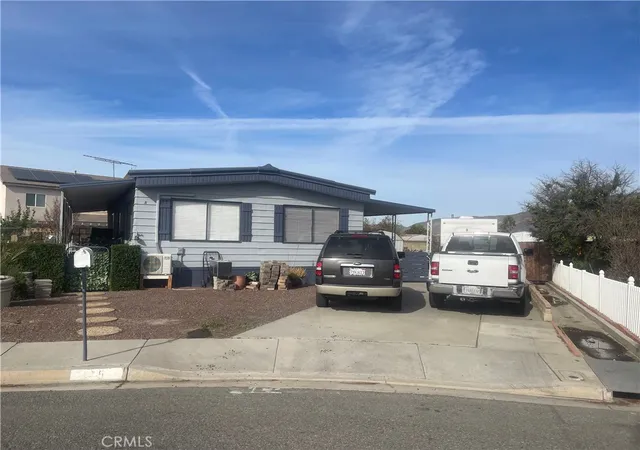 Photo 1 of Manufactured home for sale at 175 N Manzanita Ct, San Jacinto, CA 92582 | MLS# TR26176931 | Listing updated on 2026-09-04
