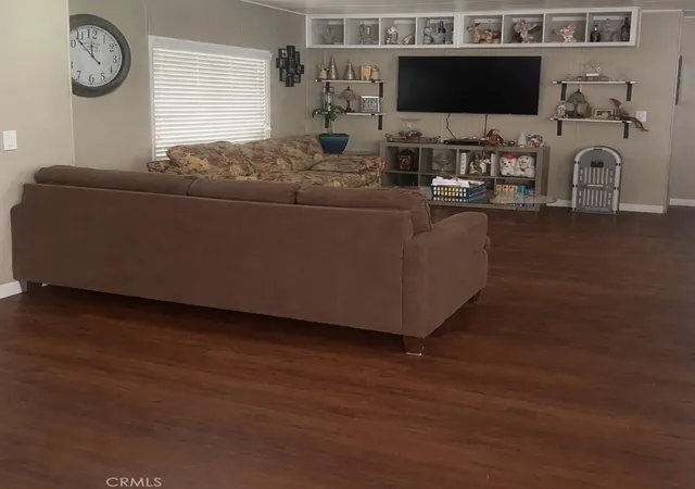 Photo 2 of Manufactured home for sale at 175 N Manzanita Ct, San Jacinto, CA 92582 | MLS# TR26176931 | Listing updated on 2026-09-04
