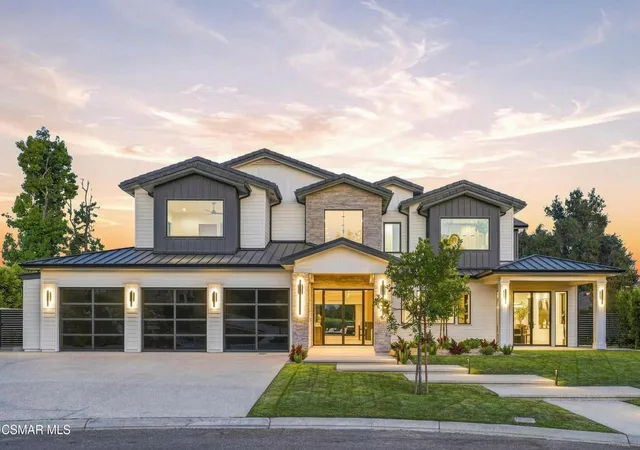 Photo 1 of Mansion for sale at 4400 Oak Pl Dr, Westlake Village, CA 91362 | MLS# 226003882 | Listing updated on 2026-09-13