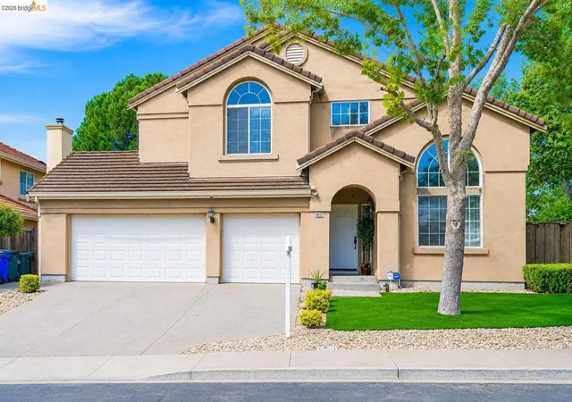 Photo 1 of Single family home for sale at 1937 Paradise Peak Ct, Antioch, CA 94531 | MLS# 41145030 | Listing updated on 2026-10-10