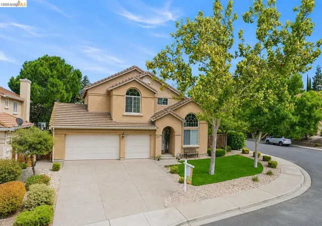Photo 3 of Single family home for sale at 1937 Paradise Peak Ct, Antioch, CA 94531 | MLS# 41145030 | Listing updated on 2026-10-10