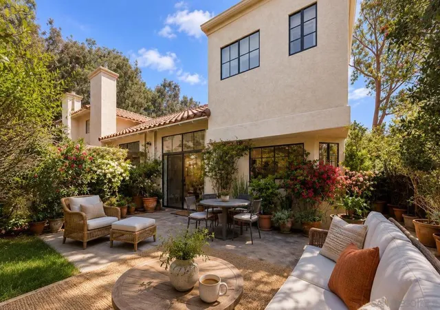 Photo 4 of Townhouse for sale at 3680 Caminito Cielo Del Mar, San Diego, CA 92130 | MLS# 260019947SD | Listing updated on 2026-09-17