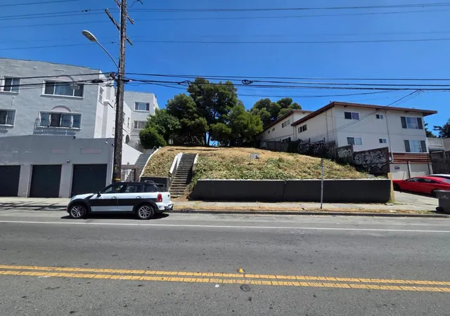 Photo 1 of Land for sale at 2120 35th Avenue, Oakland, CA 94601 | MLS# ML82057717 | Listing updated on 2026-09-08
