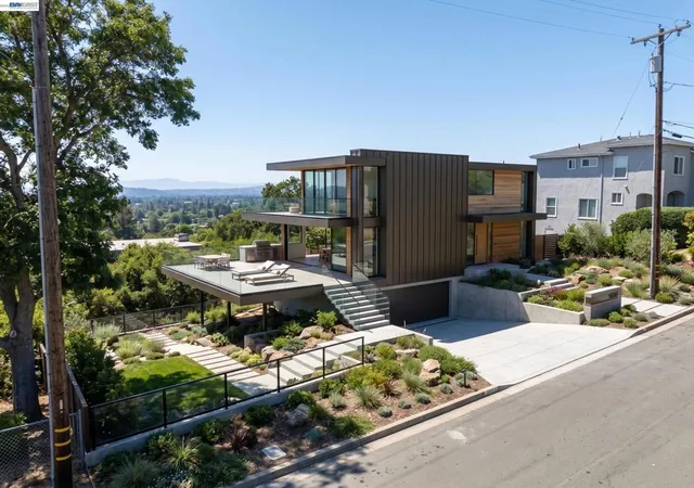 Photo 1 of Land for sale at 14643 Saturn Dr, Castro Valley, CA 94578 | MLS# 41145035 | Listing updated on 2026-10-06