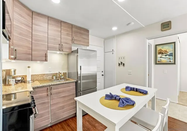Listing Photo 5 - Condo for sale in building located at 3776 Alabama St, San Diego, CA 92104 - Unit #C114