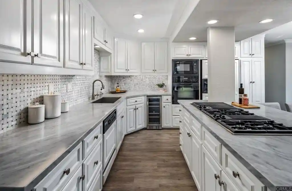 Listing Photo 1 - Condo for sale in 7525 Jerez Ct located at 7525 Jerez Ct, Carlsbad, CA 92009 - Unit 7525 Jerez Ct