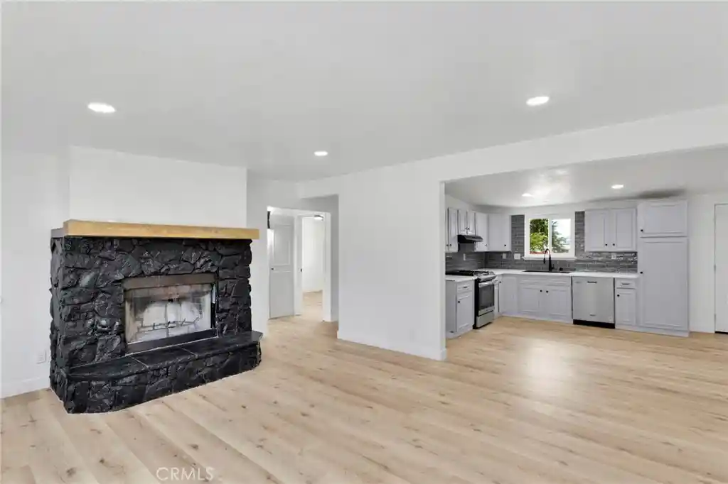 Photo 1 of Single family home for sale at 12556 Hickory, Victorville, CA 92395 | MLS# IG26178160 | Listing updated on 2026-10-29