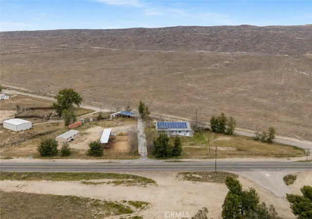 Single family home for sale at 28106 Highway 119, Taft, CA 93268 | MLS# SR26177701