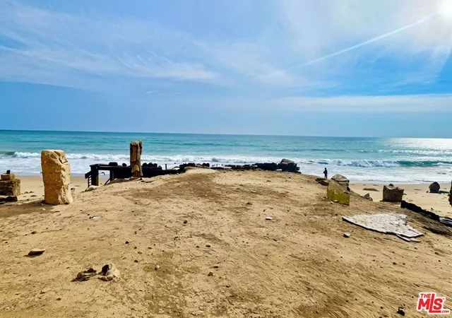 Land for sale at 19240 Pacific Coast Hwy, Malibu, CA 90265 | MLS# 26872693