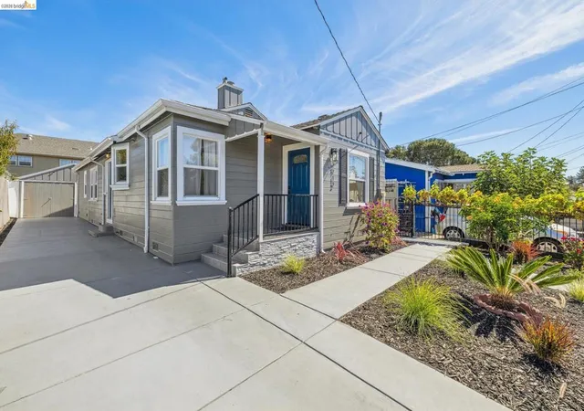 Photo 1 of Single family home for sale at 2712 Octavia St, Oakland, CA 94619 | MLS# 41145070 | Listing updated on 2026-10-02
