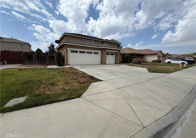 Photo 1 of Sale Pending at 1742 Welsh Dr, San Jacinto, CA 92582 | MLS# CV26169292 | Listing updated on 2026-09-13