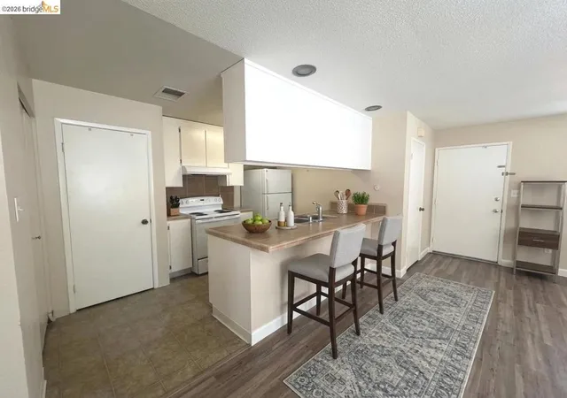 Photo 4 of Sale Pending at 1900 San Jose Dr, Antioch, CA 94509 | MLS# 41145073 | Listing updated on 2026-10-10