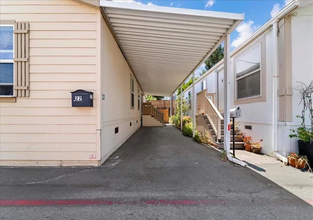 Photo 3 of Sale Pending at 1850 Evans Ln #22, San Jose, CA 95125 | MLS# ML82057777 | Listing updated on 2026-09-29