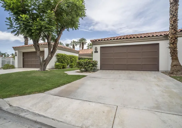 Photo 2 of Condo for sale at 55412 Riviera, La Quinta, CA 92253 | MLS# 219151417DA | Listing updated on 2026-09-13