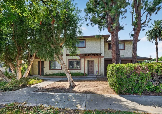 Photo 3 of House for sale at 2465 D St, La Verne, CA 91750 | MLS# CV26167559 | Listing updated on 2026-10-06