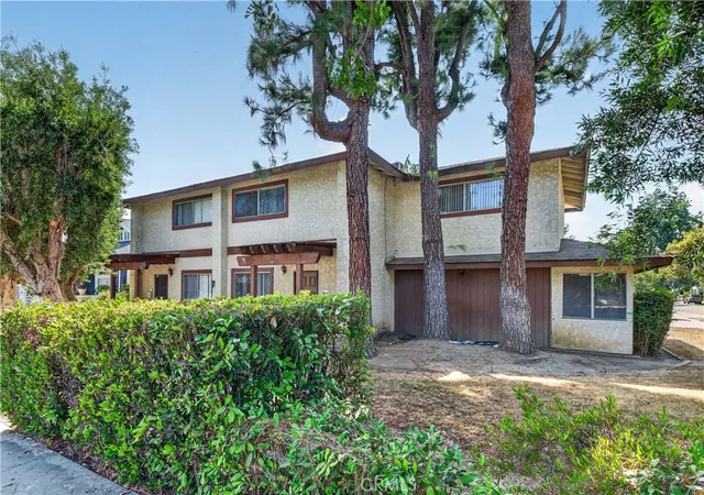 Photo 4 of House for sale at 2465 D St, La Verne, CA 91750 | MLS# CV26167559 | Listing updated on 2026-10-06