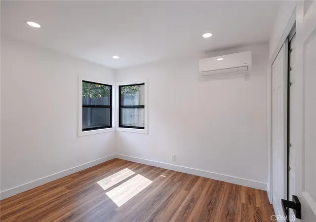 Photo 3 of Single family home for sale at 5910 Walnut Ave, Long Beach, CA 90805 | MLS# SB26178664 | Listing updated on 2026-09-30