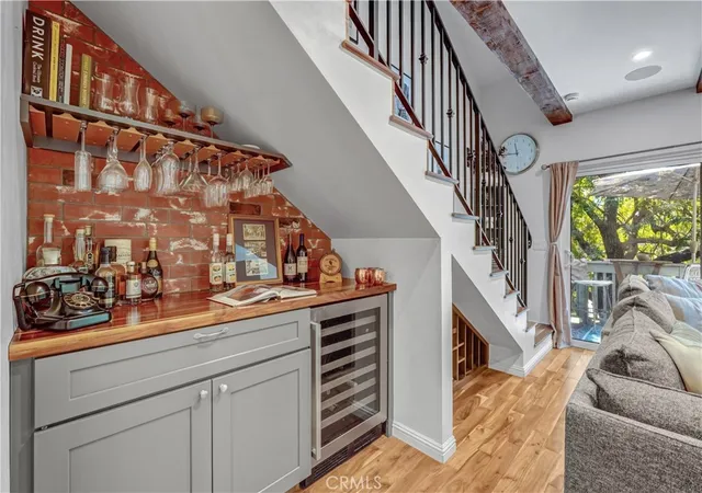 Photo 3 of Condo for sale at 7050 Shoup #212, Canoga Park, CA 91303 | MLS# BB26177966 | Listing updated on 2026-10-02