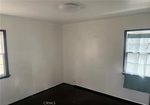 Listing Photo 5 - Condo for sale in building located at 525 E Maple, Glendale, CA 91205
