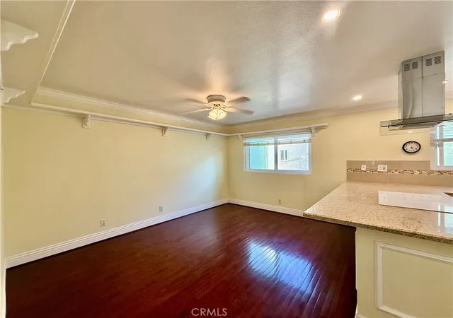 Photo 3 of Townhouse for sale at 415 2nd, Hermosa Beach, CA 90254 | MLS# SB26174873 | Listing updated on 2026-10-11