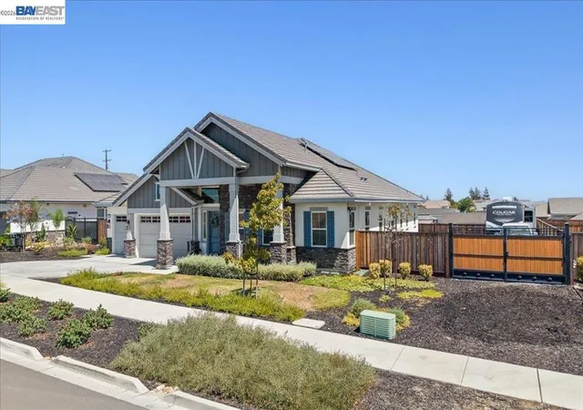 Photo 2 of Single family home for sale at 5010 Neroly Rd, Oakley, CA 94561 | MLS# 41145164 | Listing updated on 2026-10-08