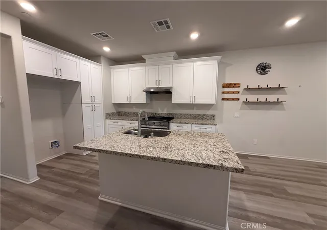 Listing Photo 5 - Condo for sale in building located at 1307 Nimbus, Pomona, CA 91768
