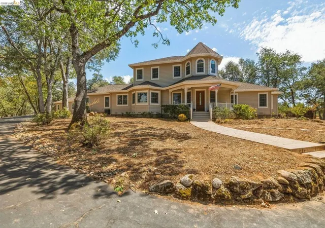 Photo 1 of Sale Pending at 16161 Parkridge, Sonora, CA 95370 | MLS# 41145174 | Listing updated on 2026-10-06