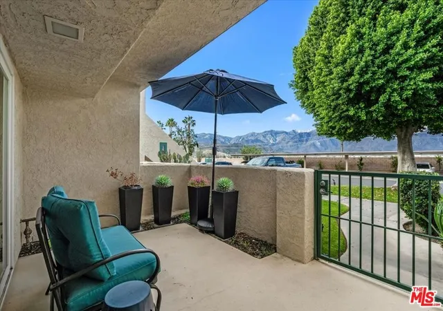 Listing Photo 5 - Condo for sale in building located at 32505 Candlewood Dr, Cathedral, CA 92234 - Unit #11