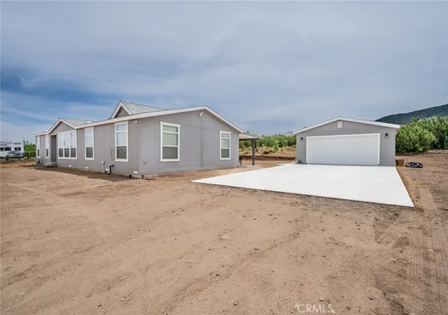 Photo 2 of Sale Pending at 745 Pinon Rd, Pinon Hills, CA 92372 | MLS# IV26175674 | Listing updated on 2026-09-09