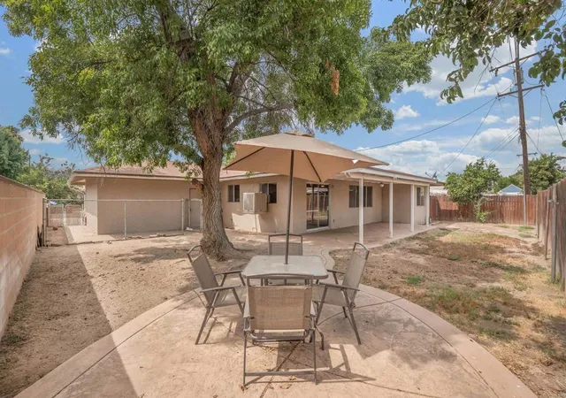 Photo 2 of Sale Pending at 626 E Wright St, Hemet, CA 92543 | MLS# PTP2606268 | Listing updated on 2026-09-10