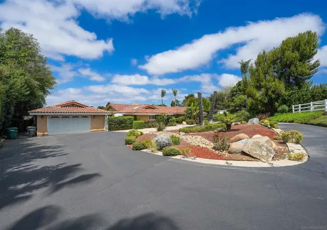 Photo 3 of Single family home for sale at 2720 Mason Way, Vista, CA 92084 | MLS# 260020048SD | Listing updated on 2026-09-13