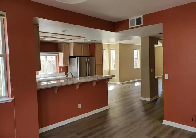 Photo 4 of Single family home for sale at 106 Village Cir, Santa Cruz, CA 95060 | MLS# ML82057866 | Listing updated on 2026-10-12
