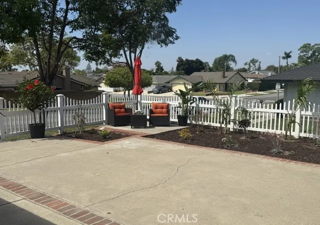 Photo 3 of Single family home for sale at 16981 Cumberland Cir, Yorba Linda, CA 92886 | MLS# DW26179078 | Listing updated on 2026-10-12