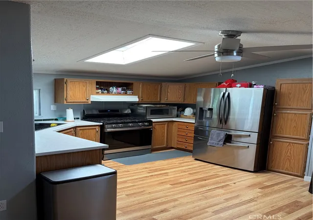 Photo 4 of Manufactured home for sale at 80 Huntington #372, Huntington Beach, CA 92648 | MLS# OC26179138 | Listing updated on 2026-09-27