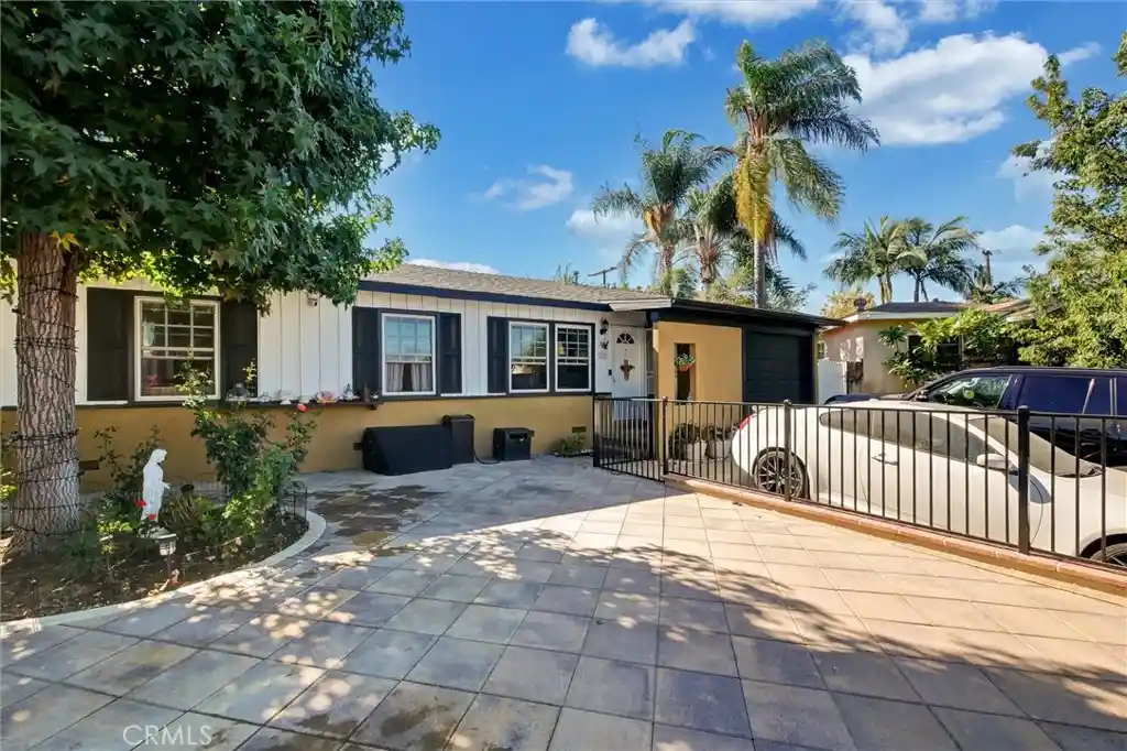 Photo 1 of Single family home for sale at 227 Oak Pl, Brea, CA 92821 | MLS# CV26179089 | Listing updated on 2026-10-17