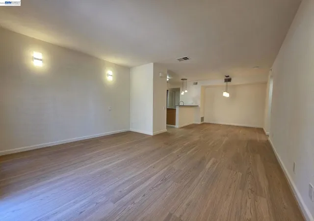 Photo 2 of Condo for sale at 287 E Warren Ave, Fremont, CA 94539 | MLS# 41145212 | Listing updated on 2026-10-01