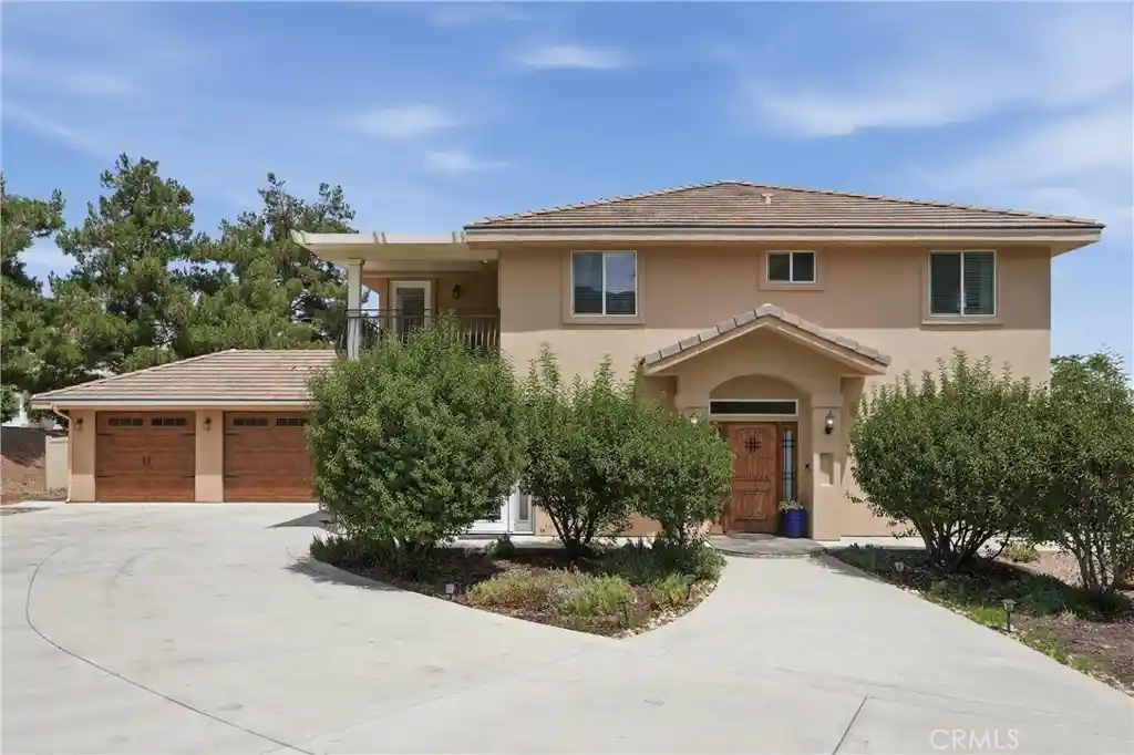 Photo 1 of Single family home for sale at 14840 Amorose, Lake Elsinore, CA 92530 | MLS# IG26171406 | Listing updated on 2026-10-22
