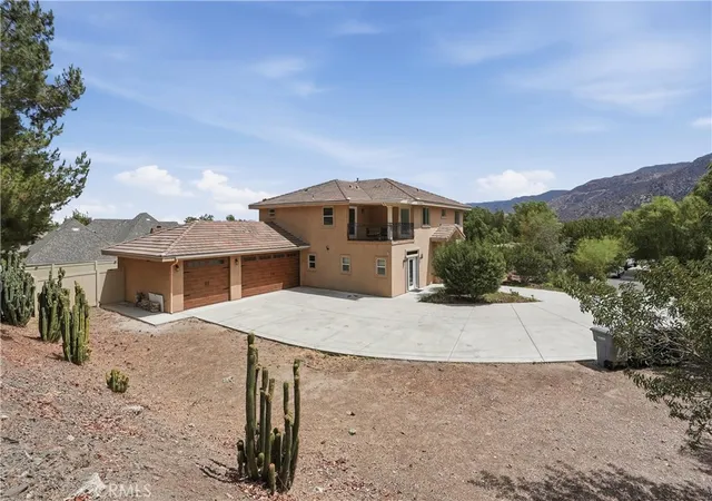 Photo 2 of Single family home for sale at 14840 Amorose, Lake Elsinore, CA 92530 | MLS# IG26171406 | Listing updated on 2026-10-07