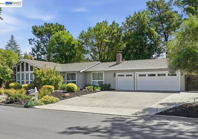 Single family home for sale at 280 Bolla Ave, Alamo, CA 94507 | MLS# 41145224
