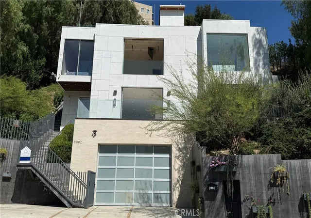 Photo 3 of Single family home for sale at 3901 Avenida Del Sol, Studio City, CA 91604 | MLS# IG26179224 | Listing updated on 2026-09-26