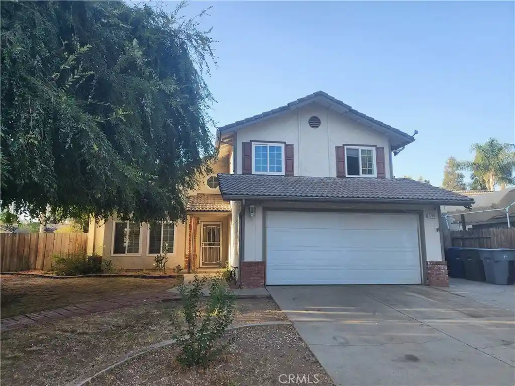 Photo 1 of Single family home for sale at 2259 Stuart Ave, Clovis, CA 93611 | MLS# MC26176939 | Listing updated on 2026-10-18