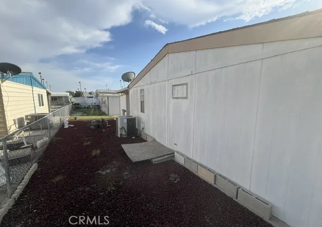 Photo 4 of Manufactured home for sale at 601 N Kirby St #452, Hemet, CA 92545 | MLS# SW26178858 | Listing updated on 2026-10-05