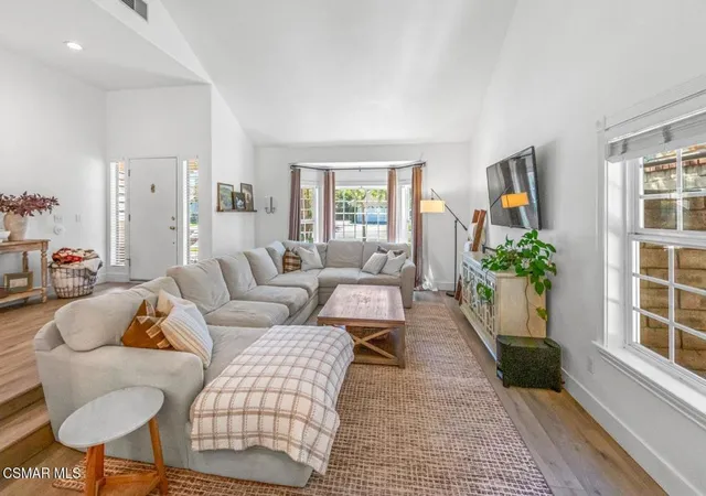 Photo 4 of Single family home for sale at 2690 Deerwood Ave, Simi Valley, CA 93065 | MLS# 226003914 | Listing updated on 2026-10-06