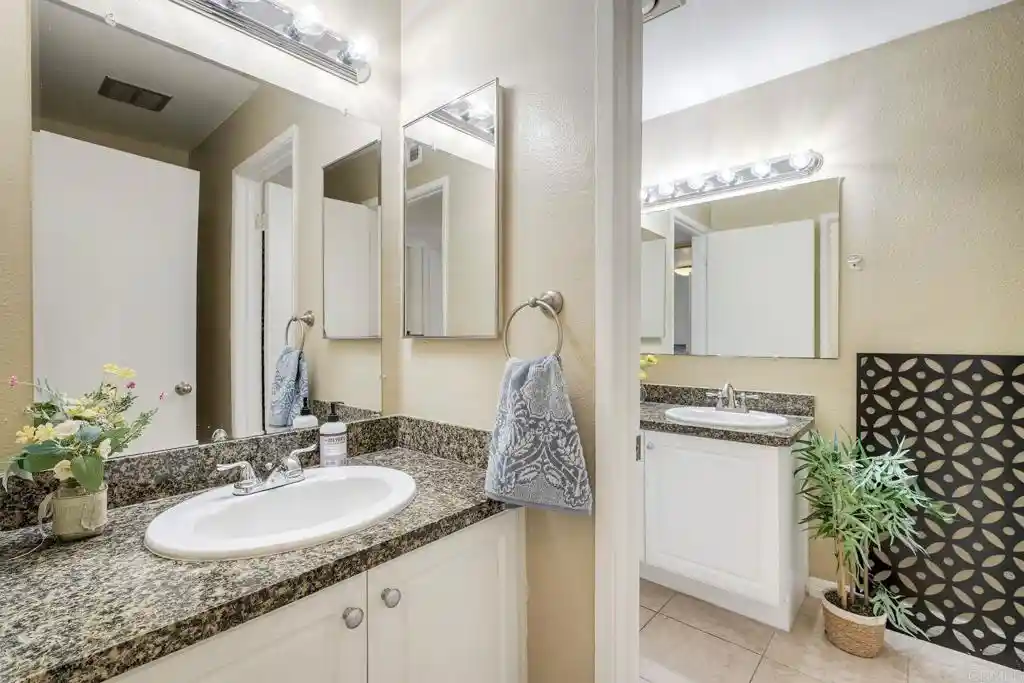 Listing Photo 2 - Condo for sale in 17093 W Bernardo Dr located at 17093 W Bernardo Dr, San Diego, CA 92127 - Unit #106