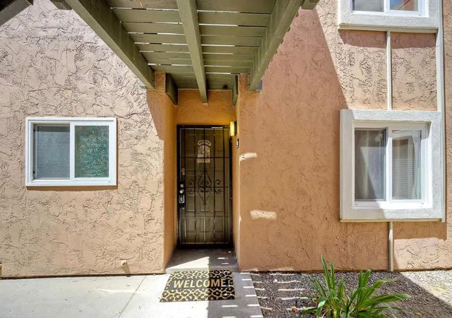 Listing Photo 3 - Condo for sale in building located at 17093 W Bernardo Dr, San Diego, CA 92127 - Unit #106