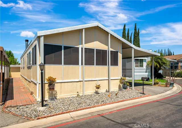 Photo 2 of Sale Pending at 27361 Sierra Hwy #23, Canyon Country, CA 91351 | MLS# SR26179523 | Listing updated on 2026-10-30