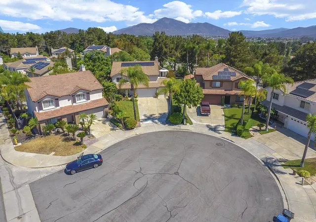 Photo 3 of Sale Pending at 1253 Indian Crk Dr, Chula Vista, CA 91915 | MLS# PTP2606277 | Listing updated on 2026-09-27
