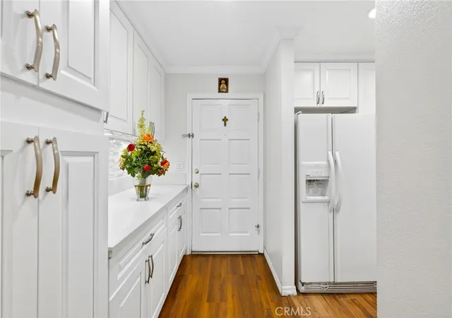 Photo 2 of Sale Pending at 2521 W Sunflower #D 3, Santa Ana, CA 92704 | MLS# PW26179707 | Listing updated on 2026-10-02