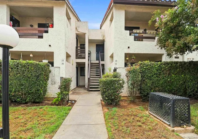 Photo 2 of Sale Pending at 2425 Cranston Dr #34, Escondido, CA 92025 | MLS# 260020121SD | Listing updated on 2026-10-09